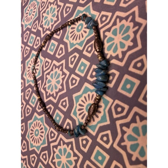 Vintage Turquoise & Silver Necklace Beautiful Gift Great Fit Casual Vacation Fun - Picture 3 of 3